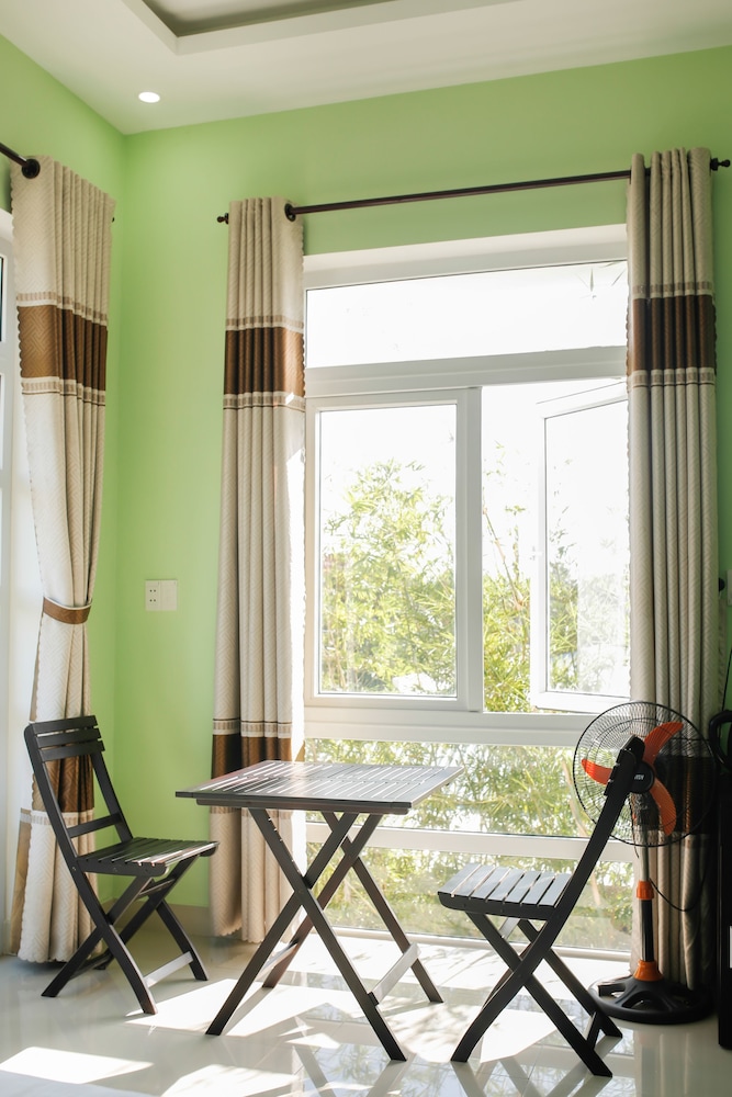 Chau Plus Homestay