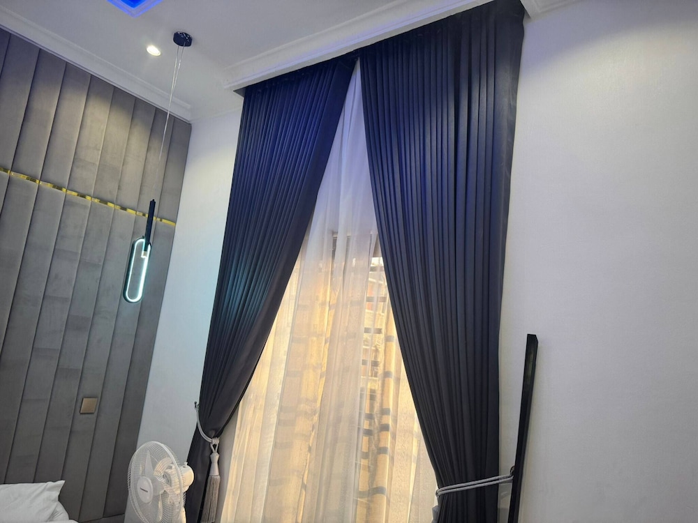 Serene Oasis in Lagos - Private Pool & Relaxing Ambiance