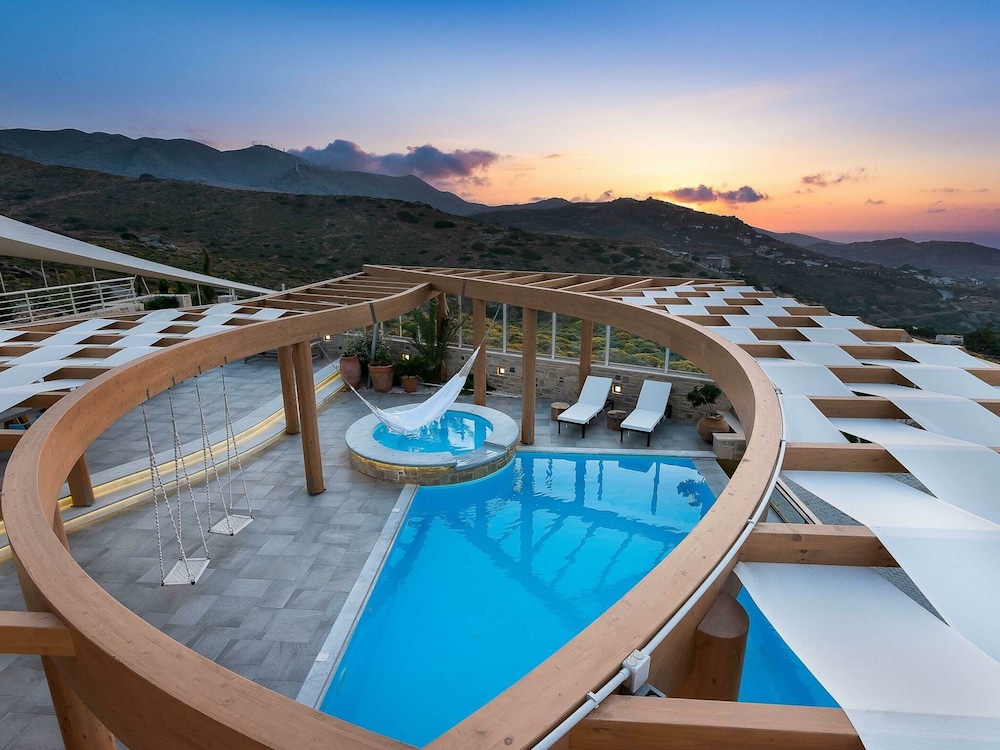 Luxury Villa With Heated Pool, Hamam, Hydromassage, Billiard, 700m to the Beach