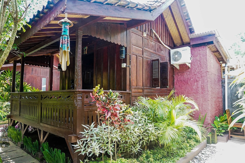 Wisma Pulau Merah