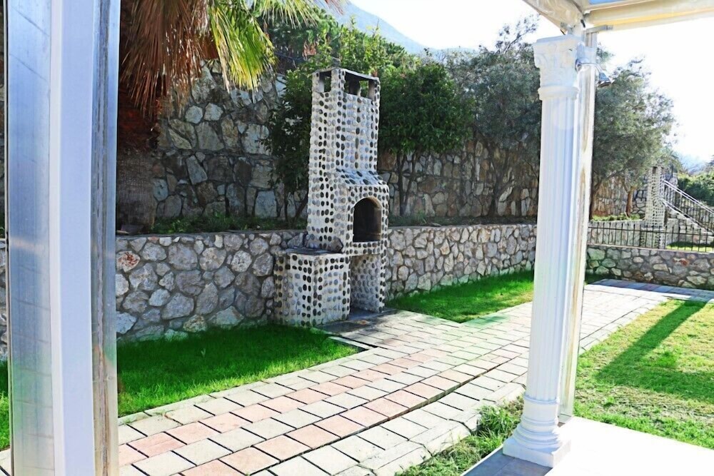 Photo 25