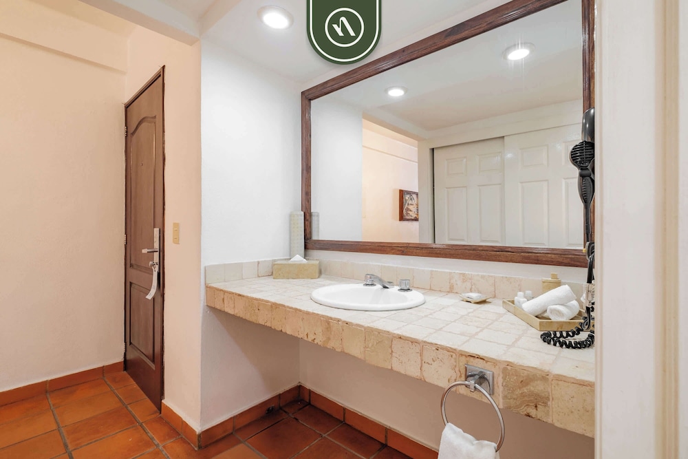 Amazing 1 BR Condo - Terrace - Pool - Romantic Zone