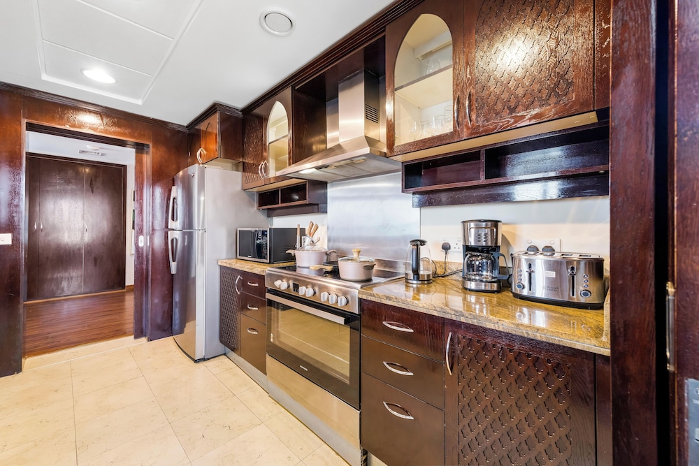 Durrani Homes - Alluring 5BR Penthouse with Burj Khalifa and Fountain View