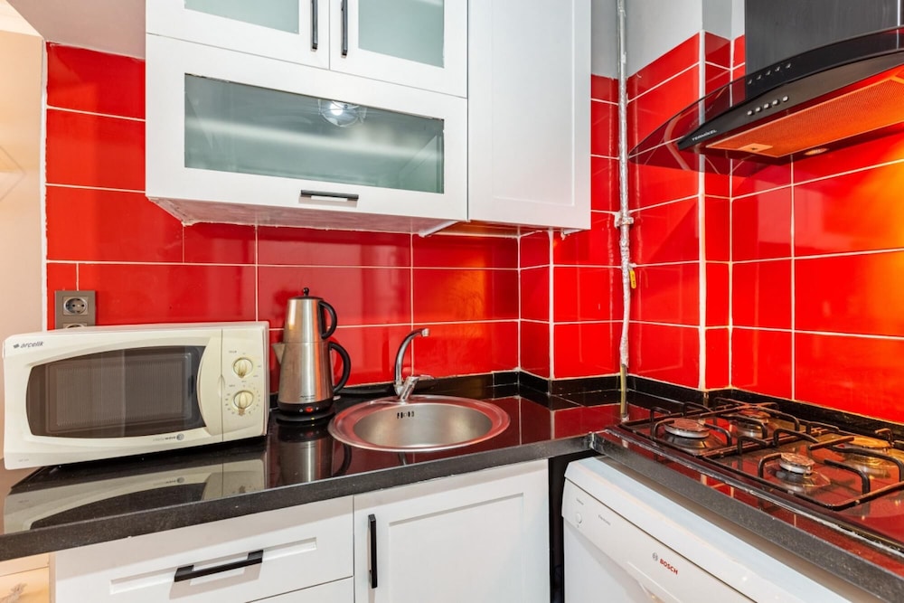 Central and Chic Flat on Rumeli Street Nisantasi