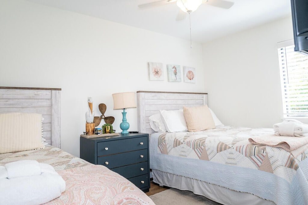 158 Beach Club Villa - Coastal Comfort With Stunning Marsh Views
