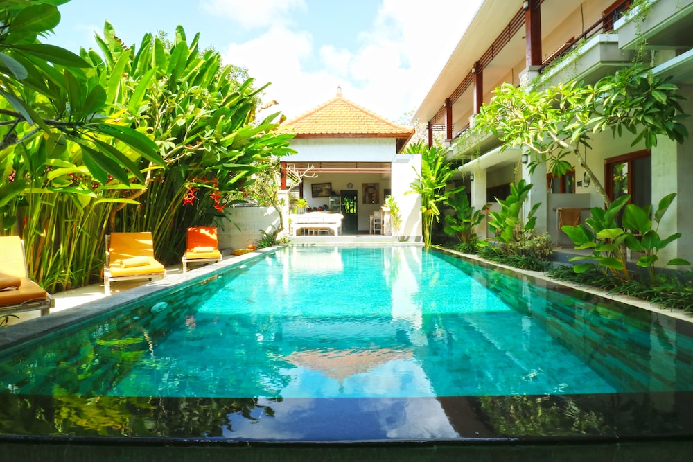 Avisaravilla and Guest House