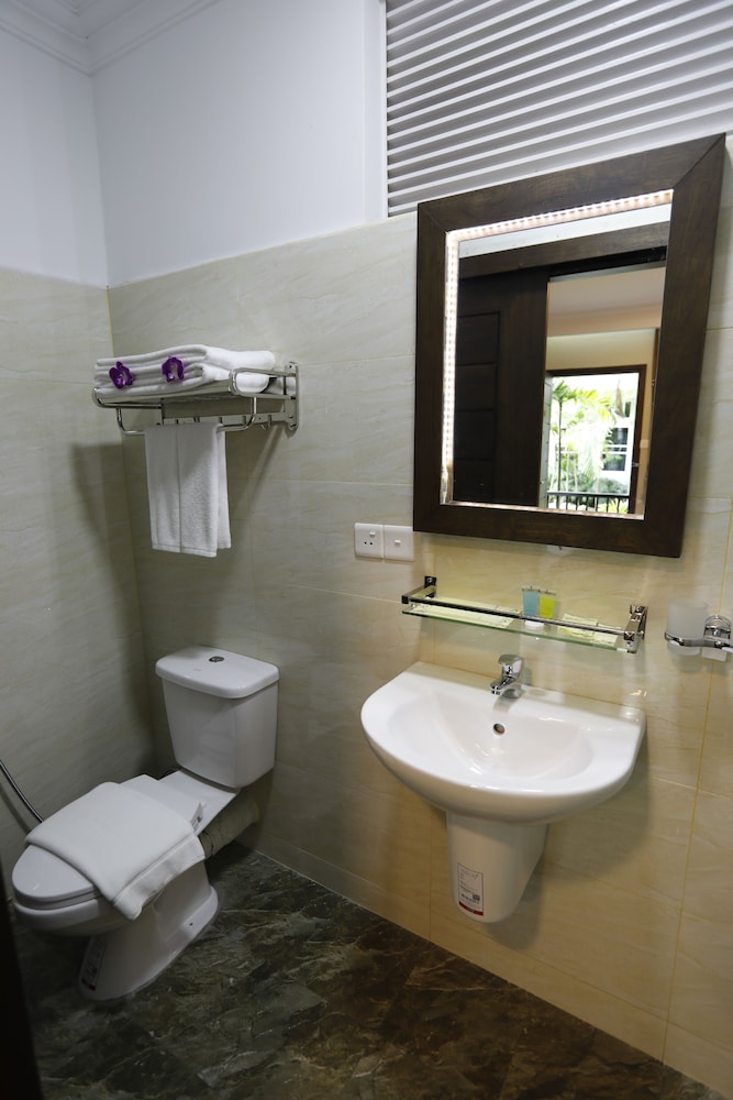 Cloud 10 Boutique Hotel
