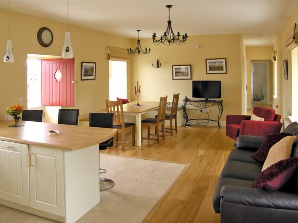 Dolmen Cottage view 5
