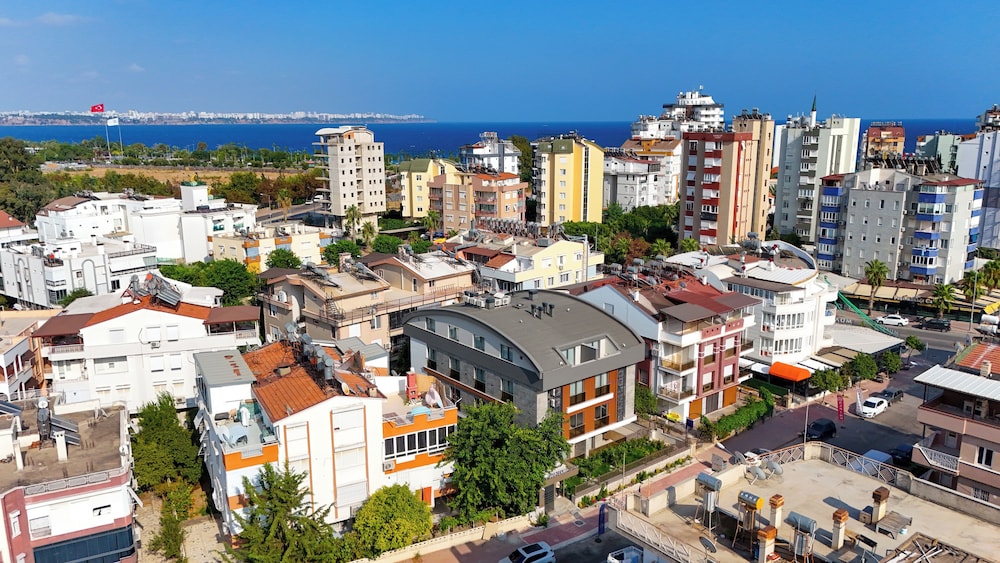 Solmare Suites