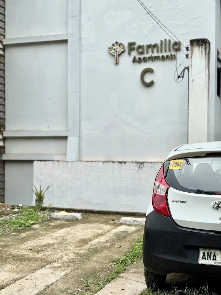 Budget Loft-type Condo in Uptown CDO