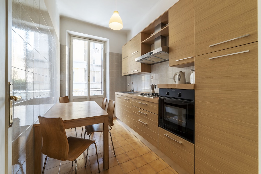 Appio Latino Cosy Flat