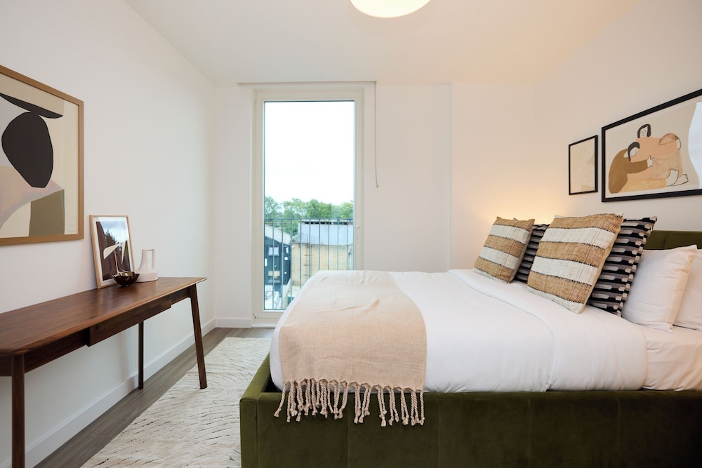 The Tottenham Retreat - Homely 2bdr Flat With Balcony
