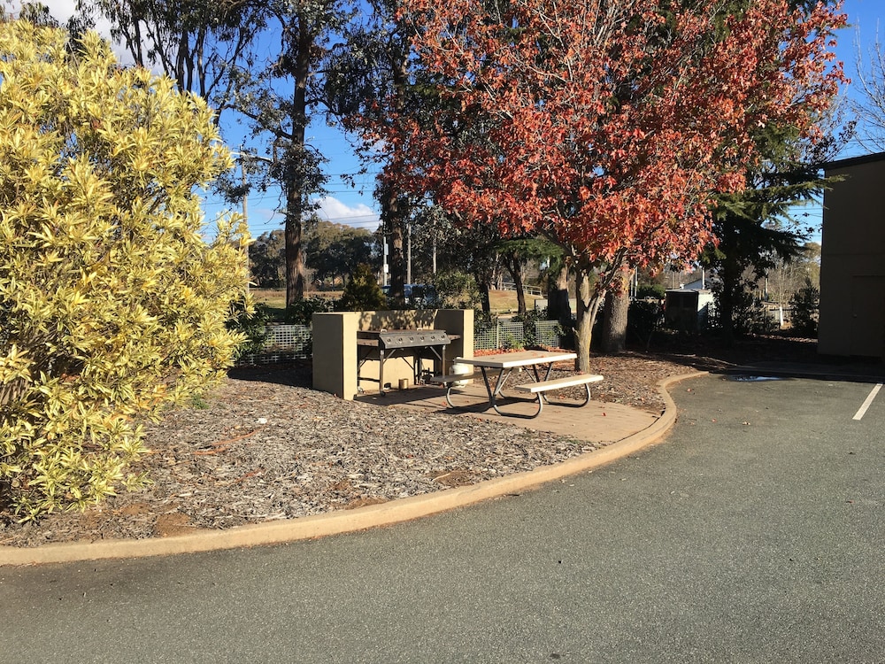 Red Cedars Motel
