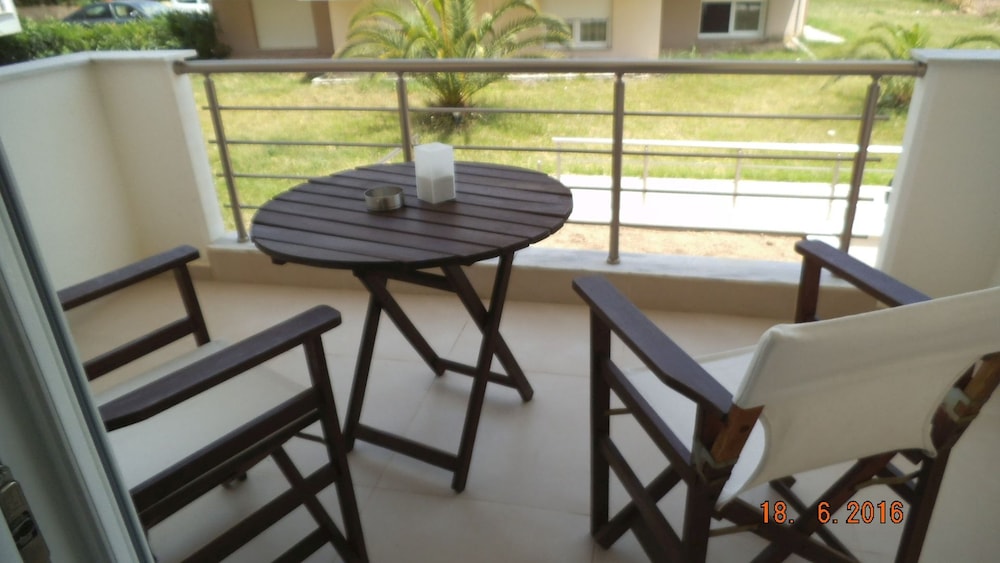 Finikas Garden Beach Resort Nikiti