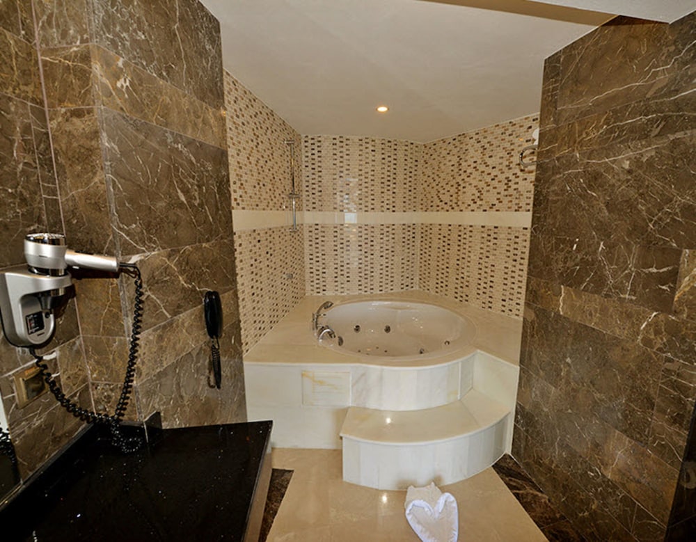 Green Nature Diamond Hotel - Image 49