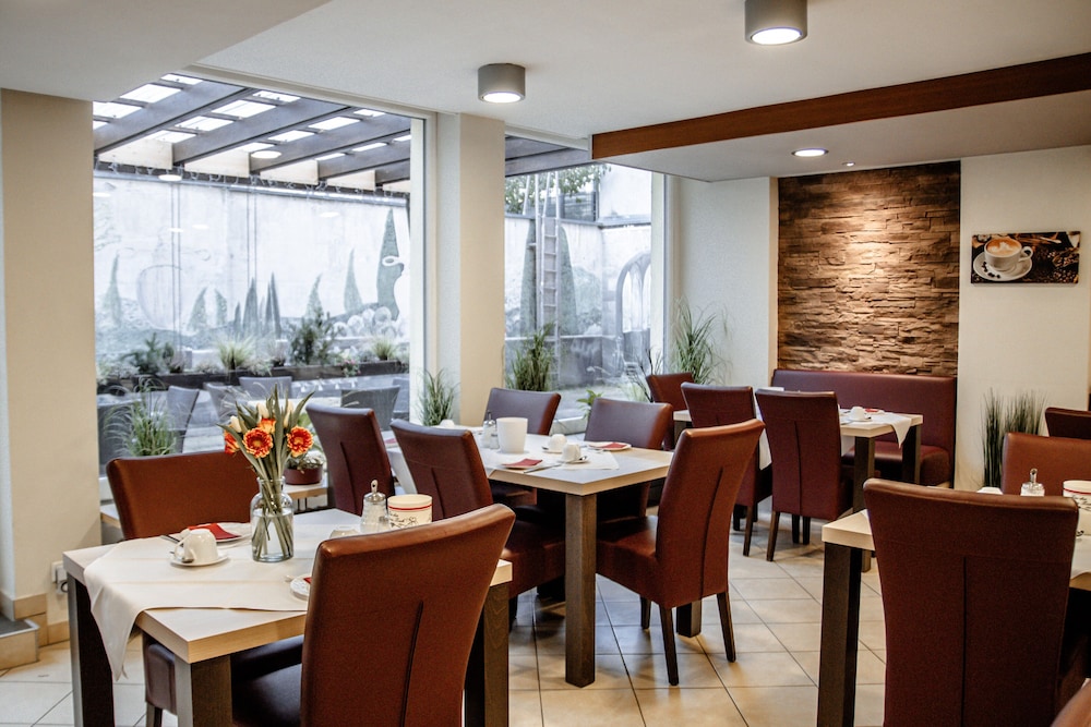 Berlin Vacations - Central Hotel Garni - Property Image 11