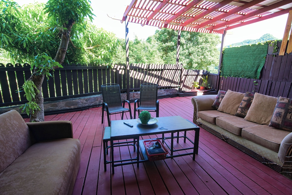 Tropic Nook