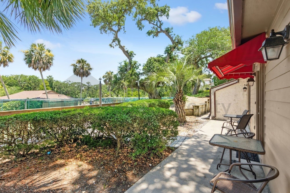 2622 Forest Ridge #c2 3 Bedroom Condo