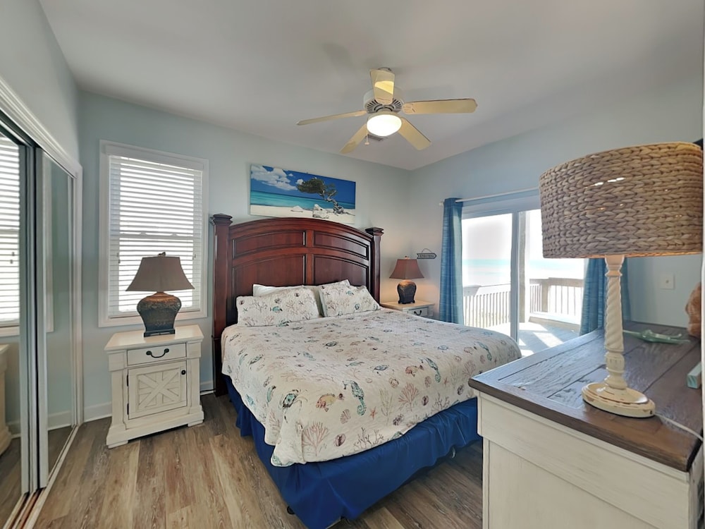 Clamalot by Topsail Realty