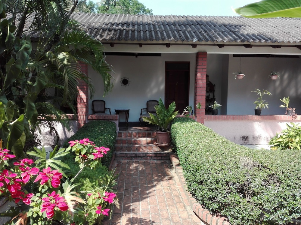 Casa Colonial Bed And Breakfast