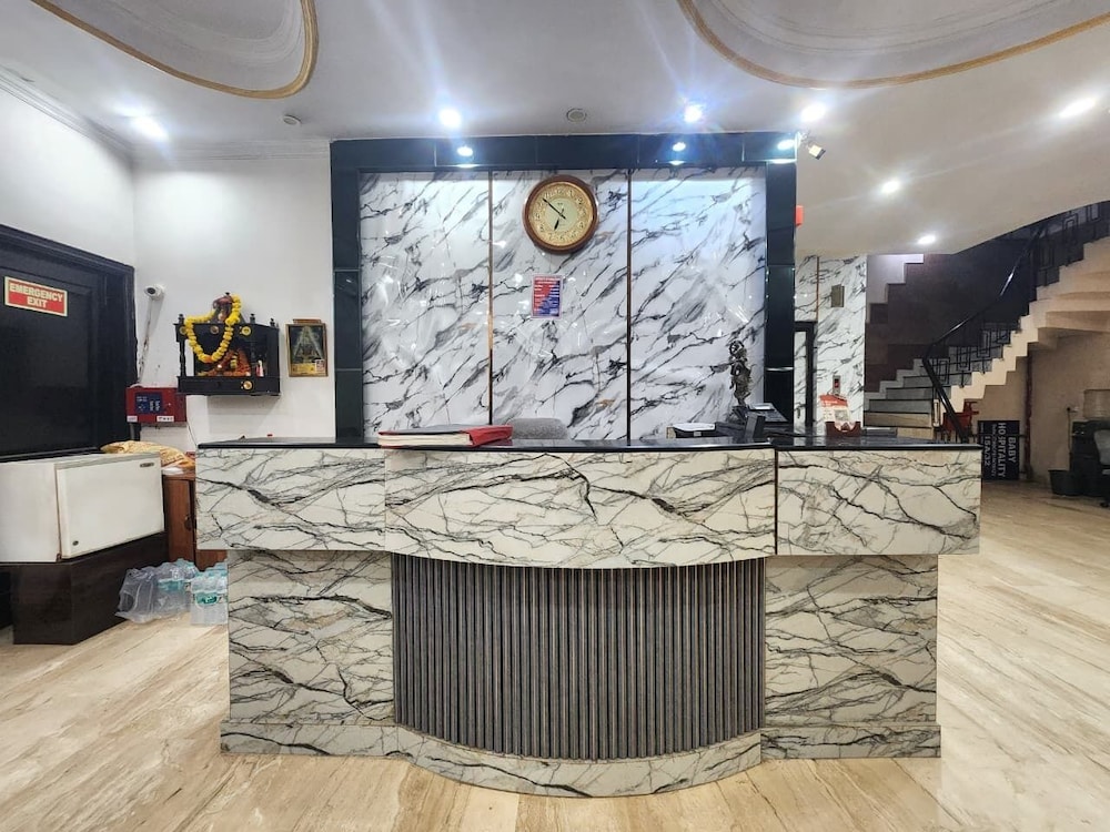 Hotel Grand Central Near Karolbagh Metro