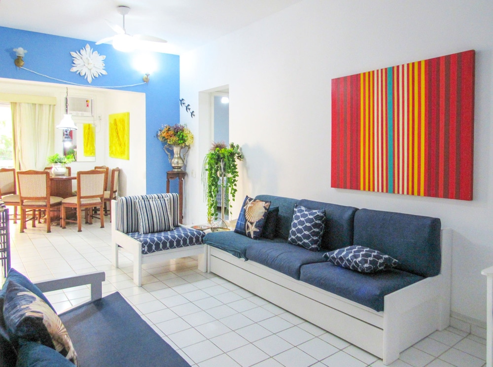 Apartamento a 70m da Praia de Pitangueiras SP