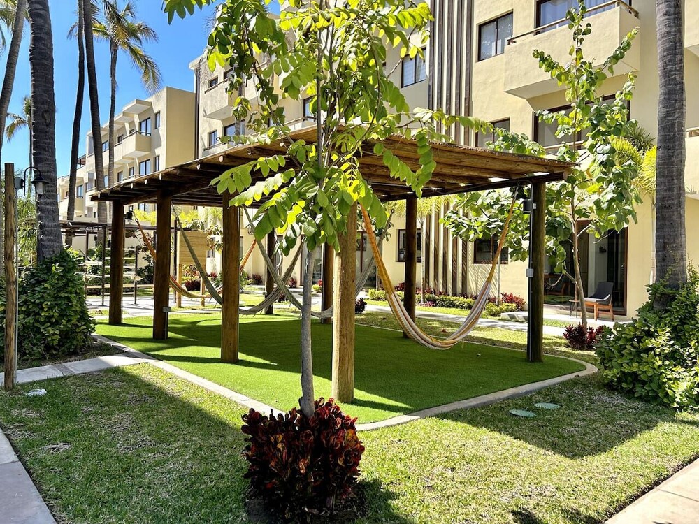 Oceanna Apartments