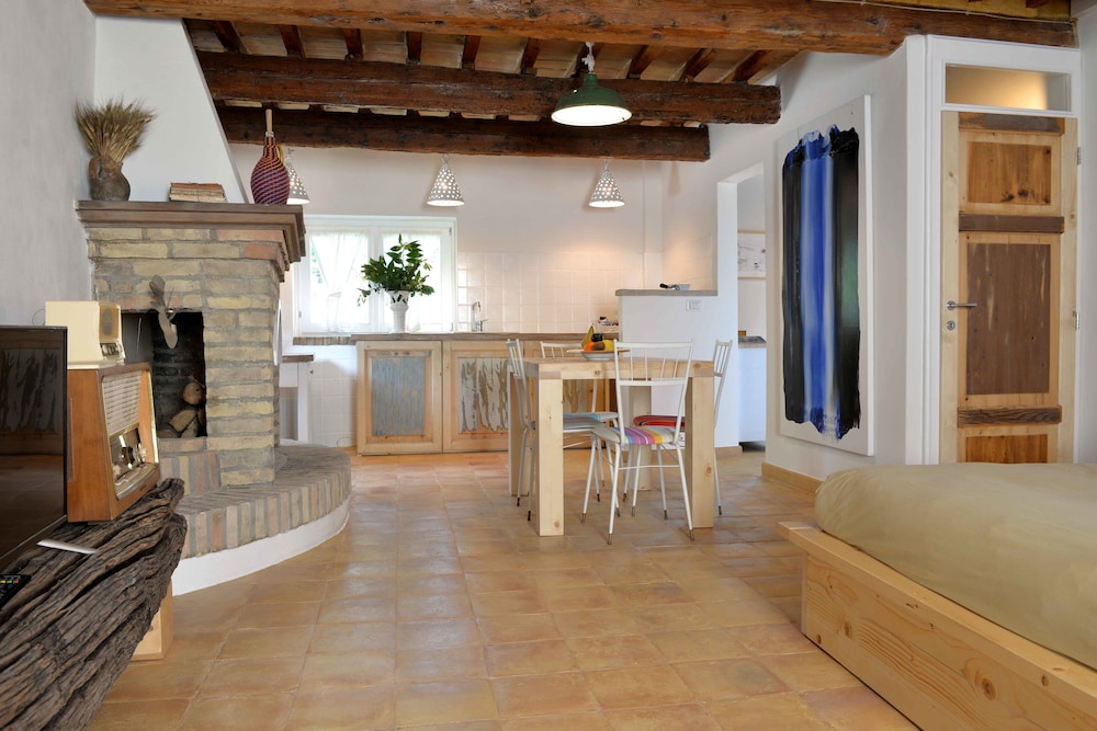 Castello di Granarola Relais – Adults Friendly