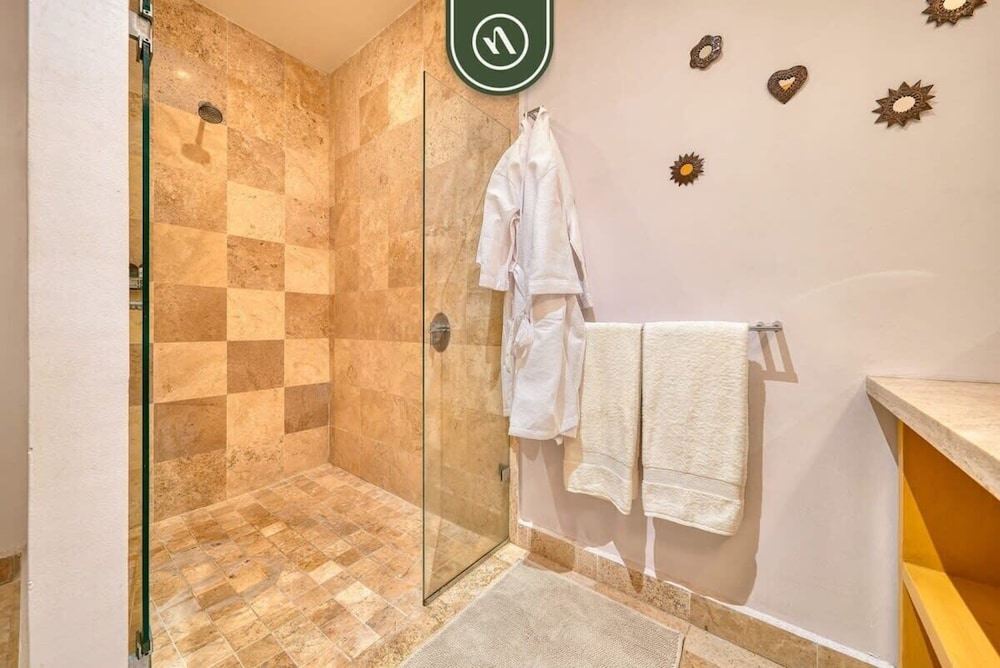 Amazing 2BR Condo in Nuevo Vallarta - Pool - King