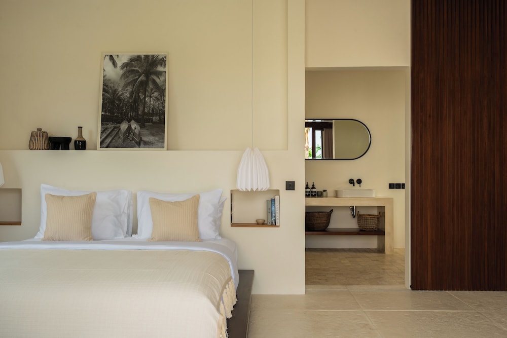 Rumah Tiha by Alfred in Bali
