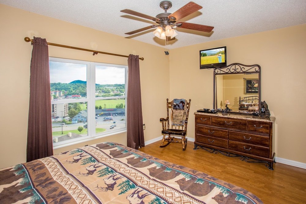Whispering Pines 242 view 4