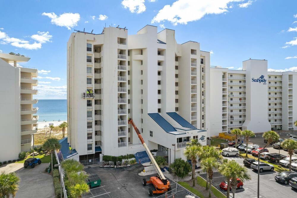 Seaspray East 924- Gulf Front view 5
