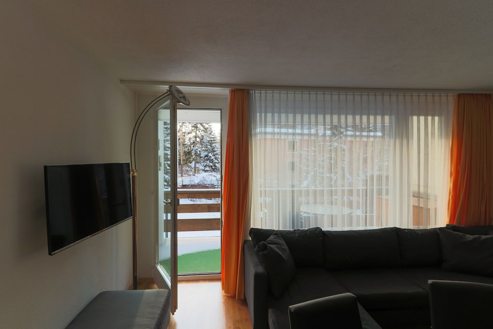 Apartments Cresta