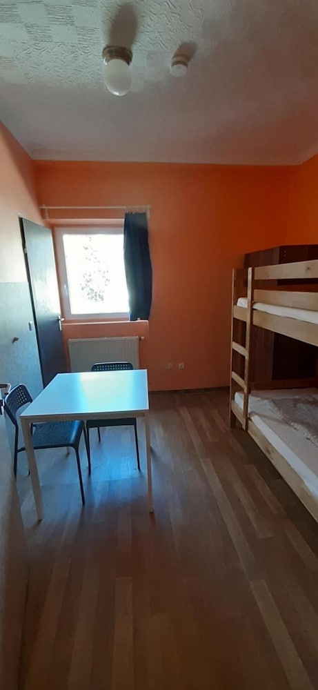 2-Rent Group Hostel Apartments EVE74