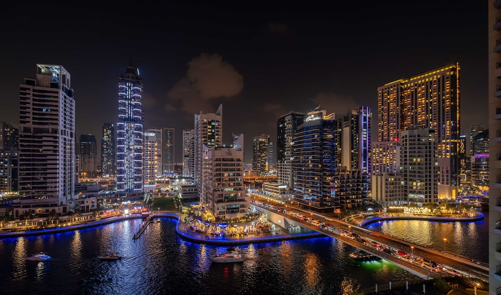 LUX  LIV Contemporary Marina View Suite