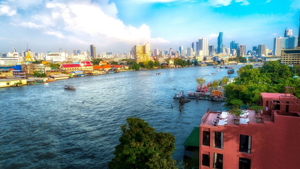 Amdaeng Bangkok Riverside Hotel 58