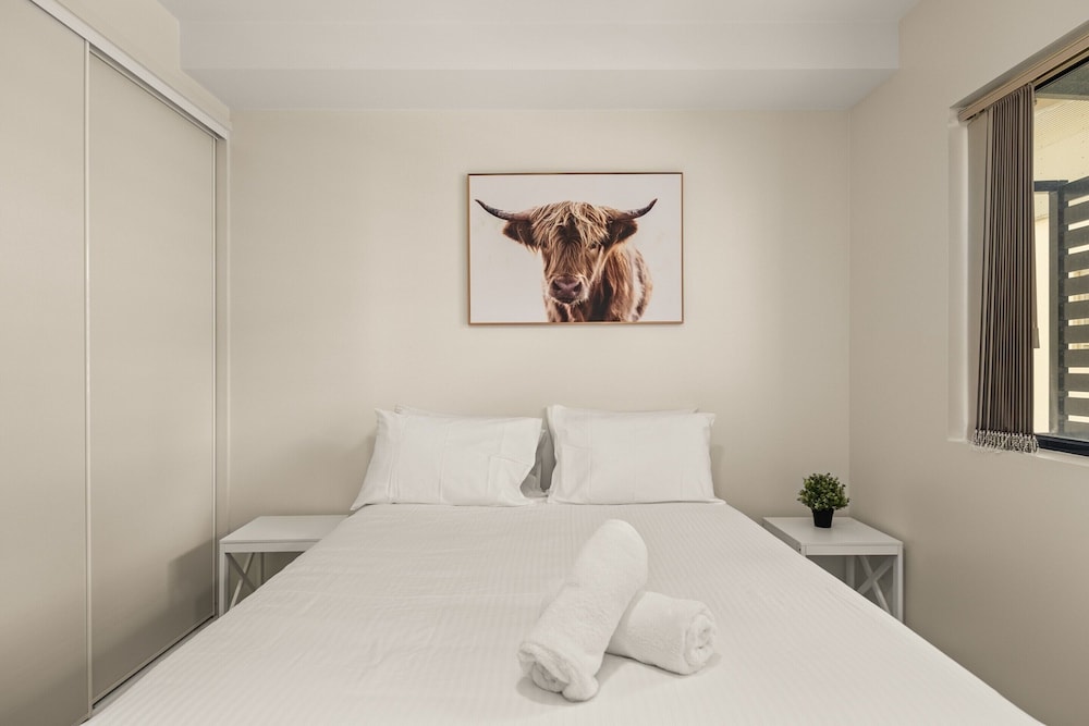 Central South Brisbane Stay With Pool Access