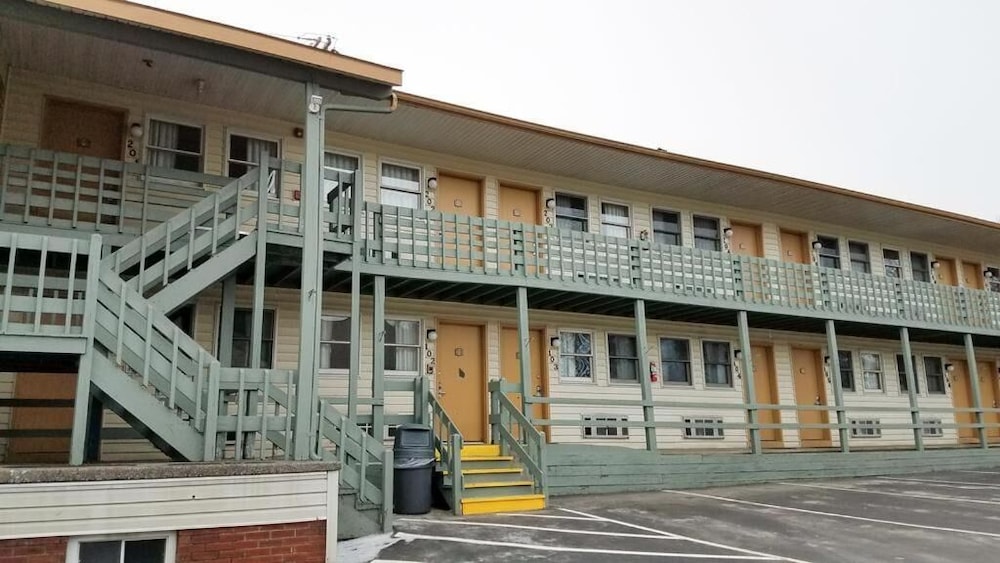 Northway Inn Queensbury - Lake George - Property Image 24