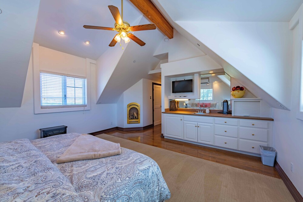Santellan Inn
