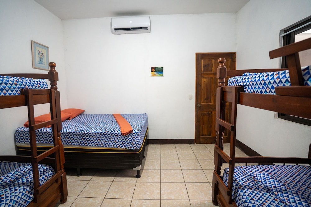 Residencia privada y con hermosa piscina