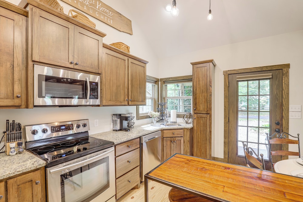 Hike, Leaf Peep & More: Sleek Cabin in Weaverville