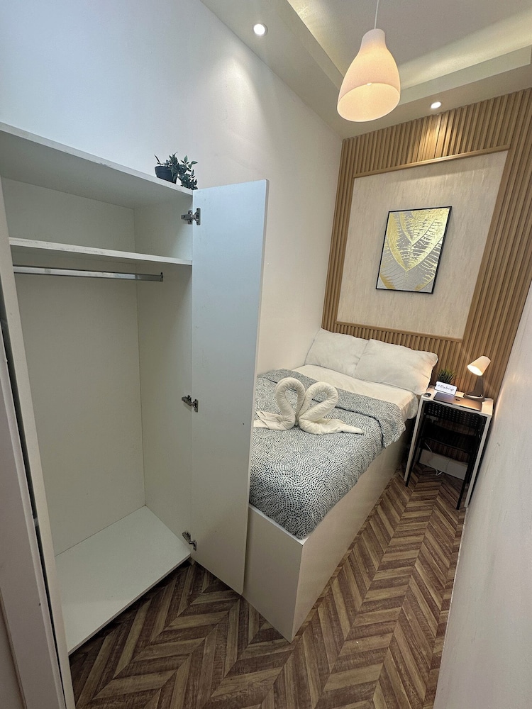 Beautiful Partition Room in Tecom