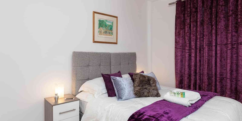 Queens Lodge view 3