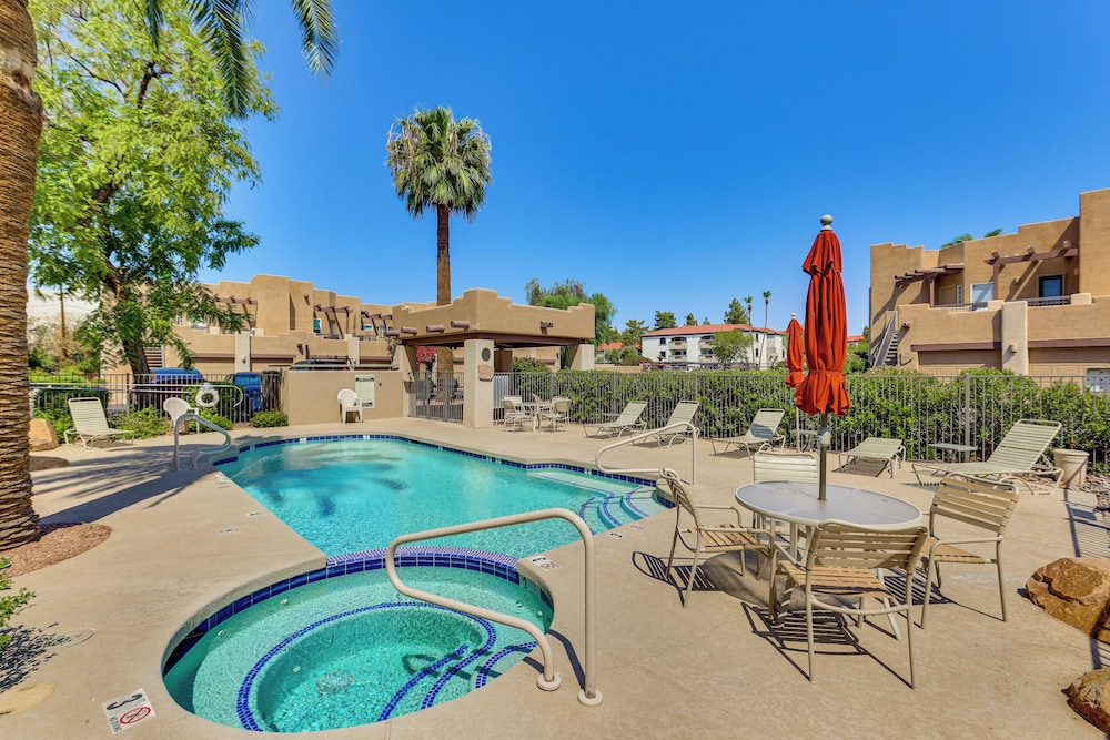 Golf Getaway 1 Mi to Old Town: Pueblo Verde Condo!