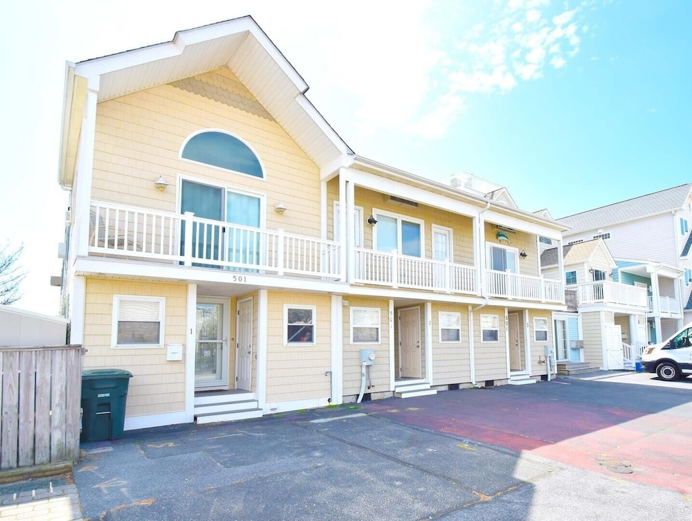 Village West 1 3 Bedroom Townhouse