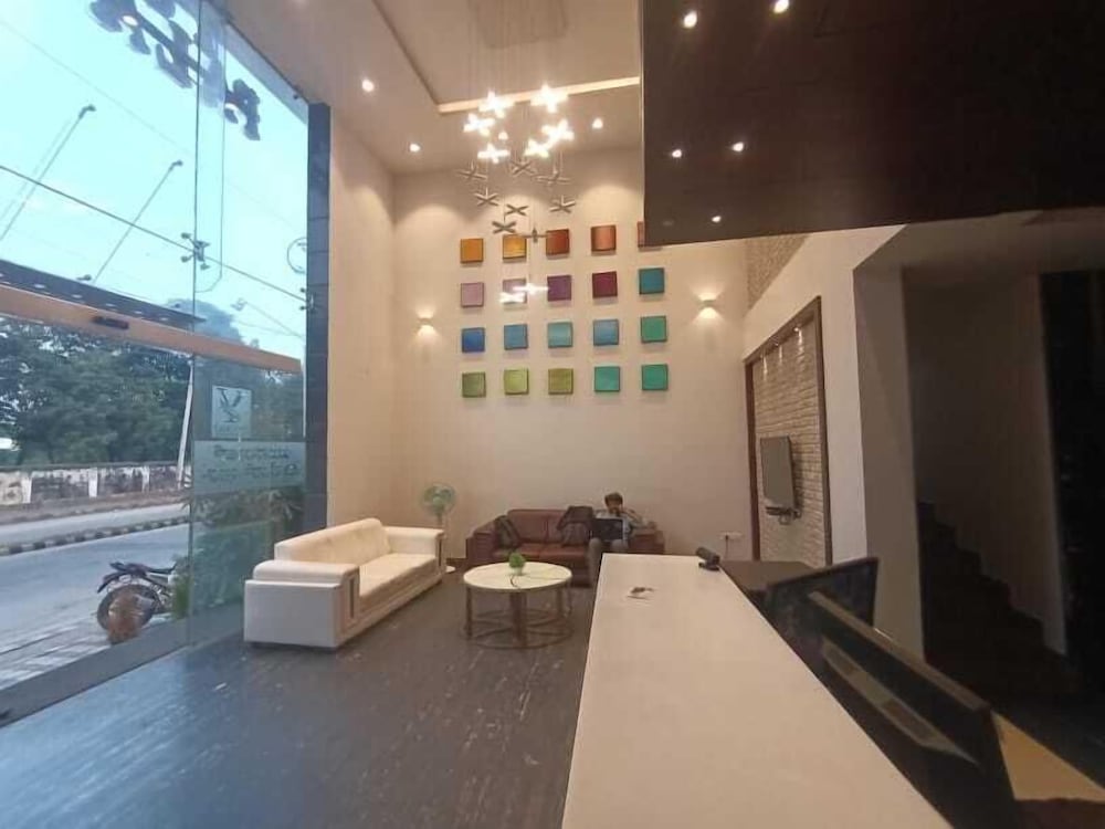 Yuvraj Palace Inn view 2