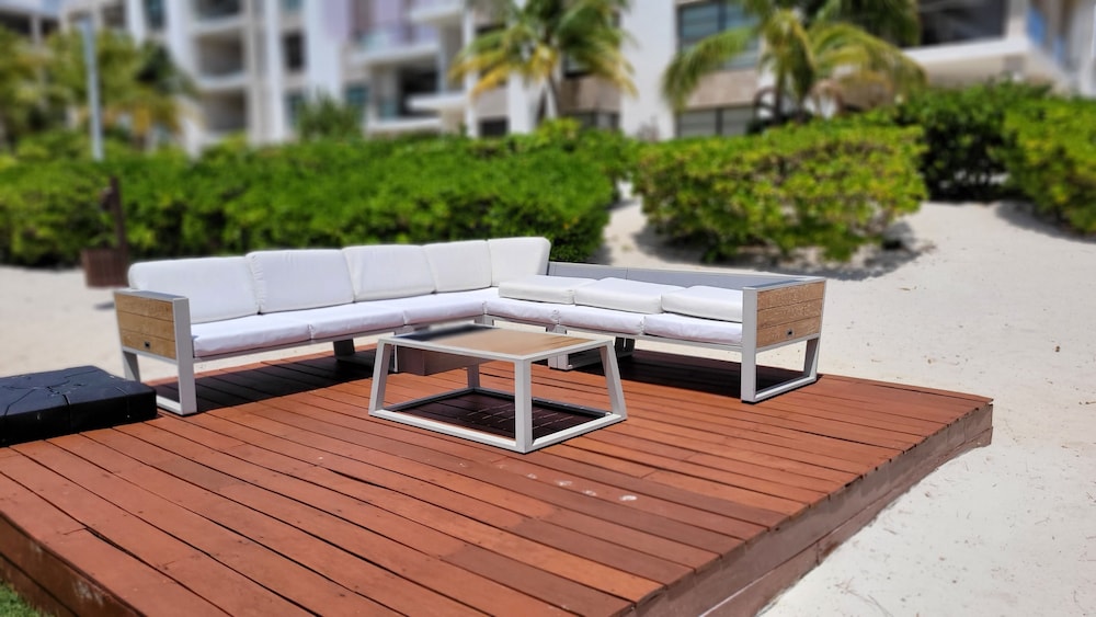 Casa Cantaro Ocean View in La Amada Residences