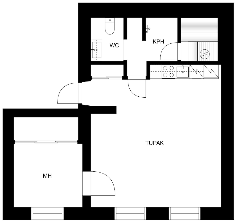 Main Square Renovated Apt, Sauna and Parking view 5