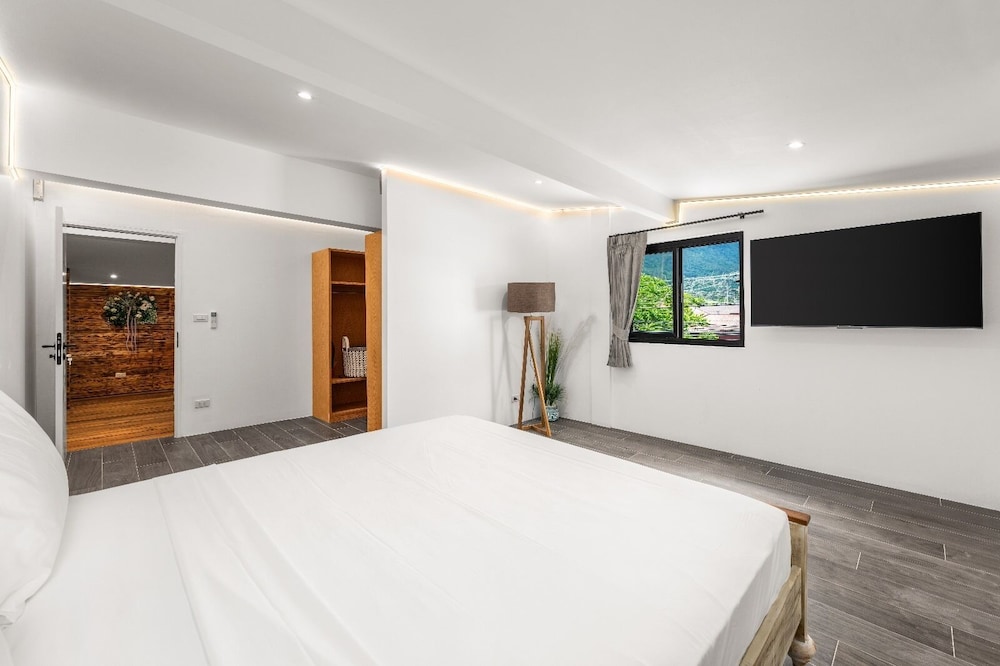 Aidan Beachfront Suites 5Bed Lamai KBR28