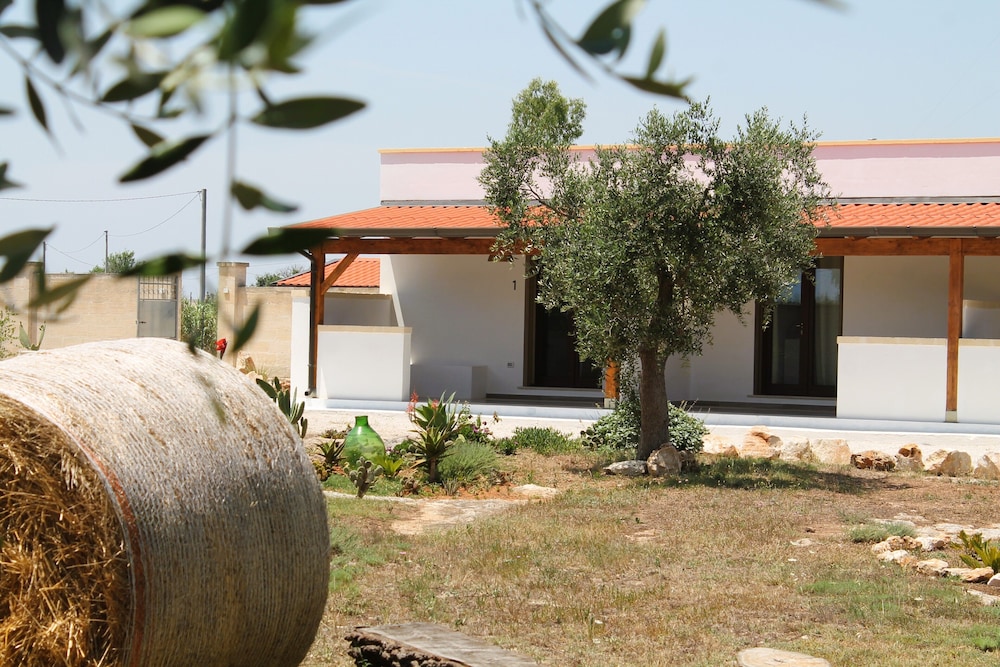 Tenuta Petra Chiara -Apulian Country B&B